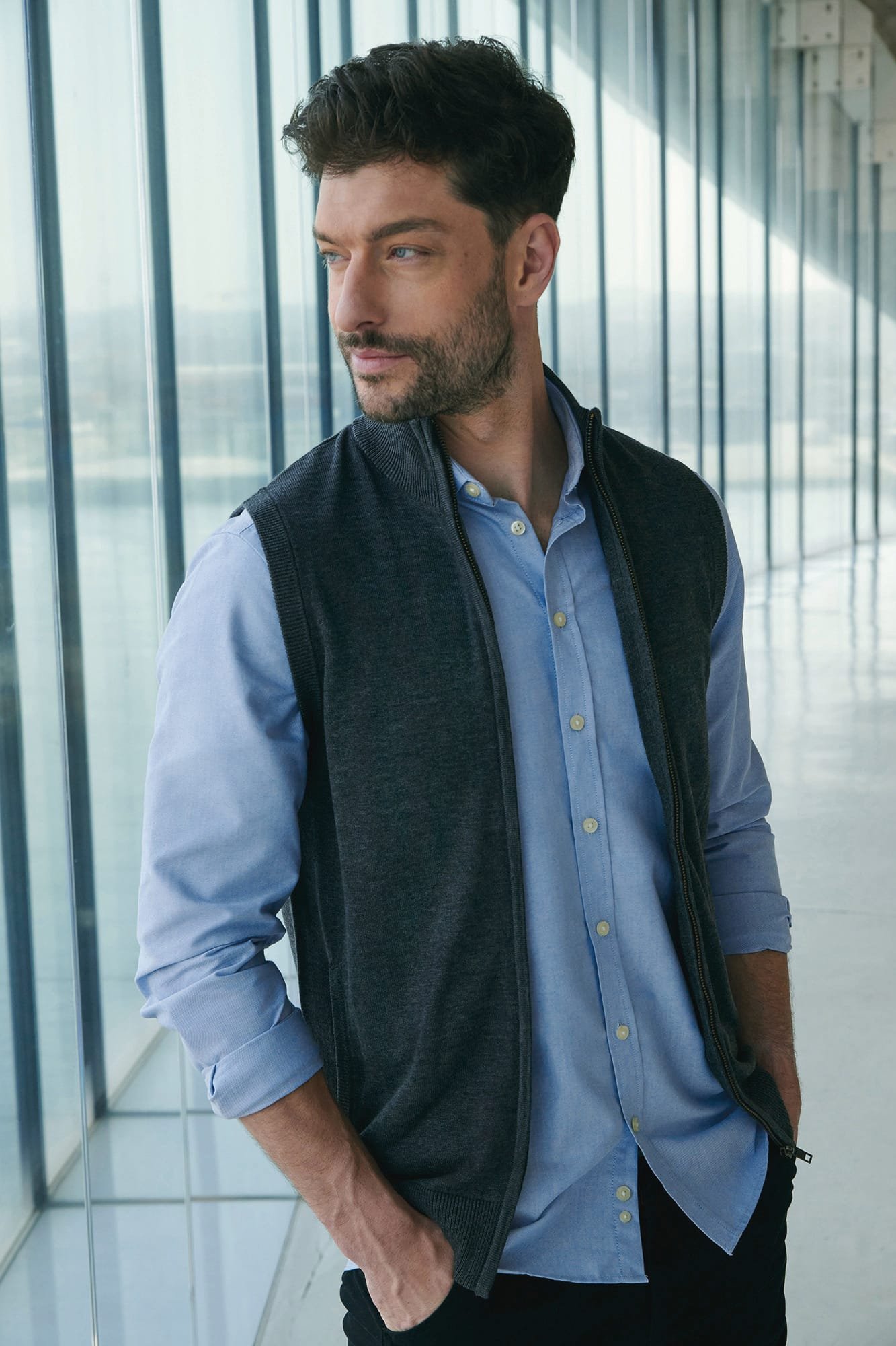 Pull zippé sans manches pour homme — Photo produit