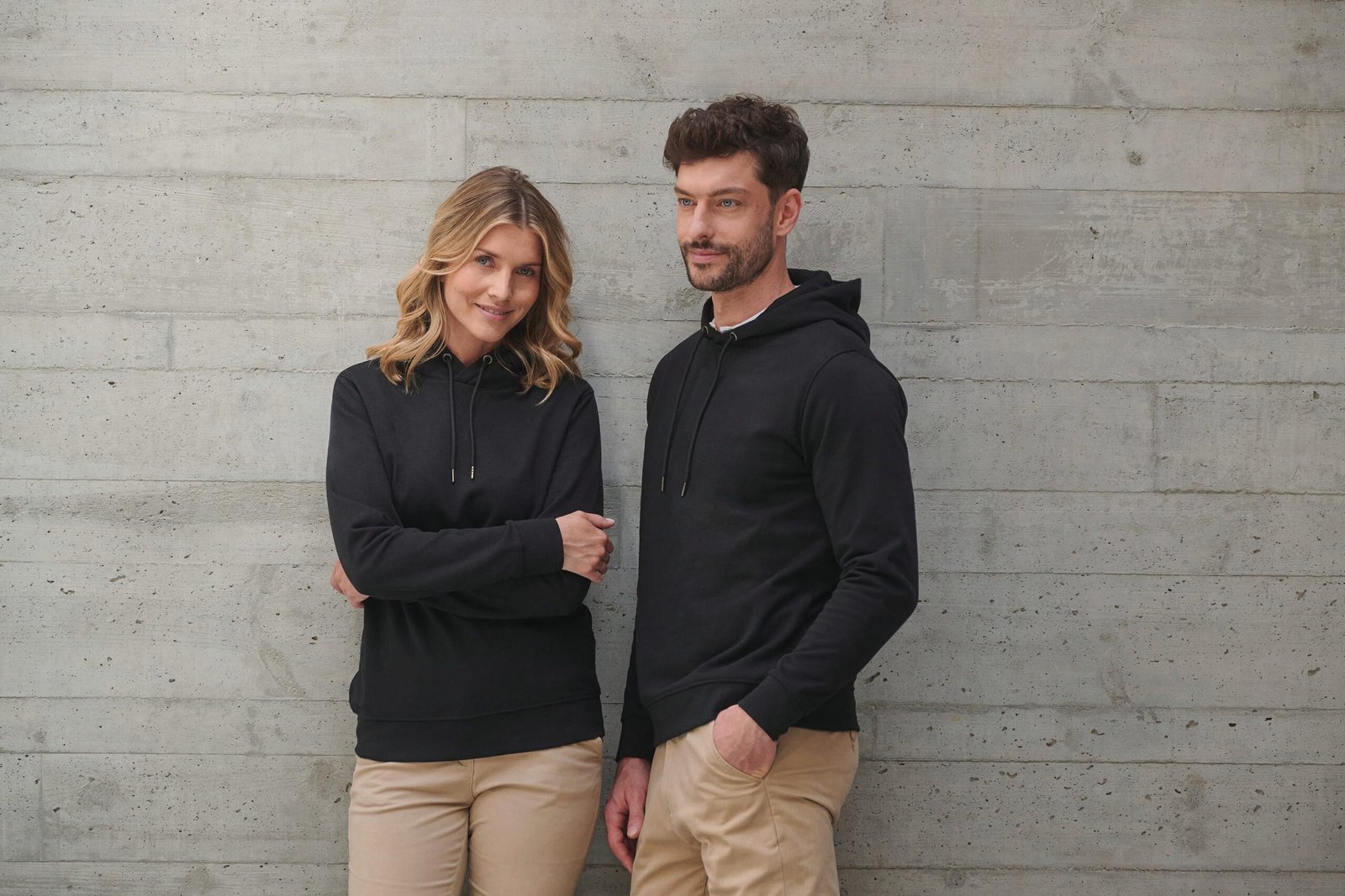 Sweat-shirt à capuche écoresponsable unisexe — Photo produit