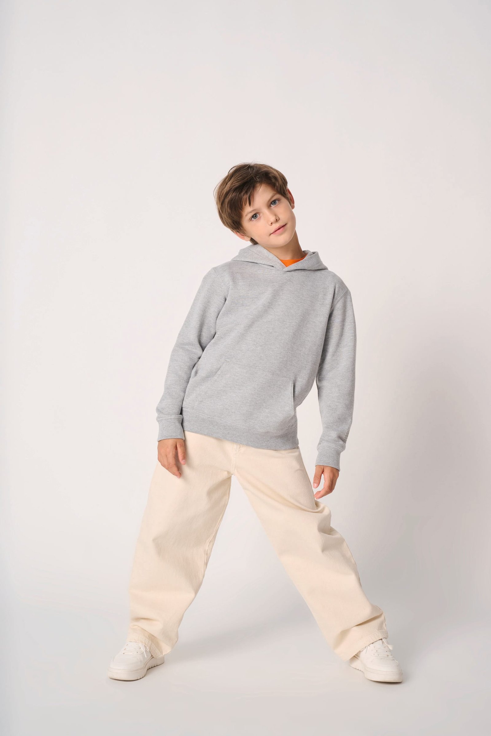 Sweat-shirt à capuche enfant — Photo produit