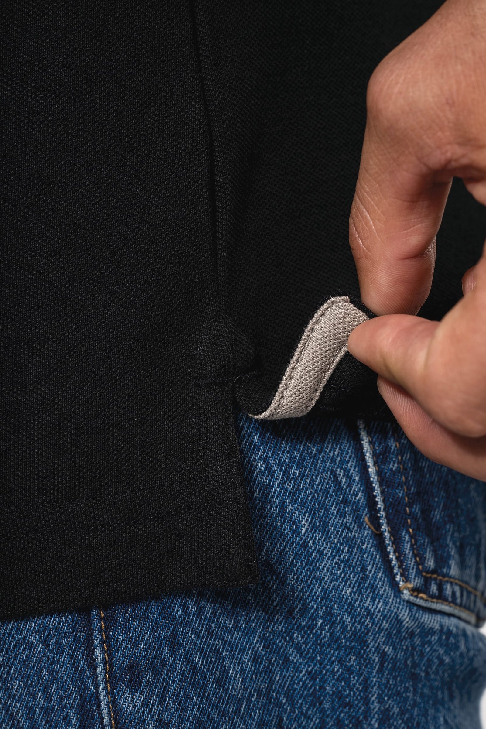 Polo maille piquée manches longues homme — Photo produit
