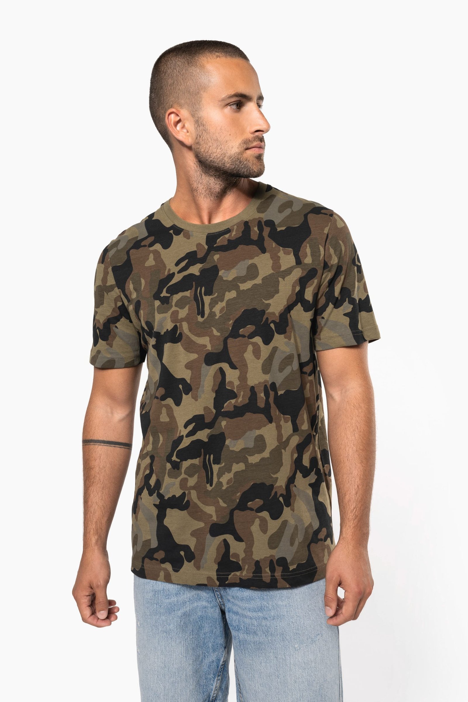 T-shirt camo manches courtes homme — Photo produit
