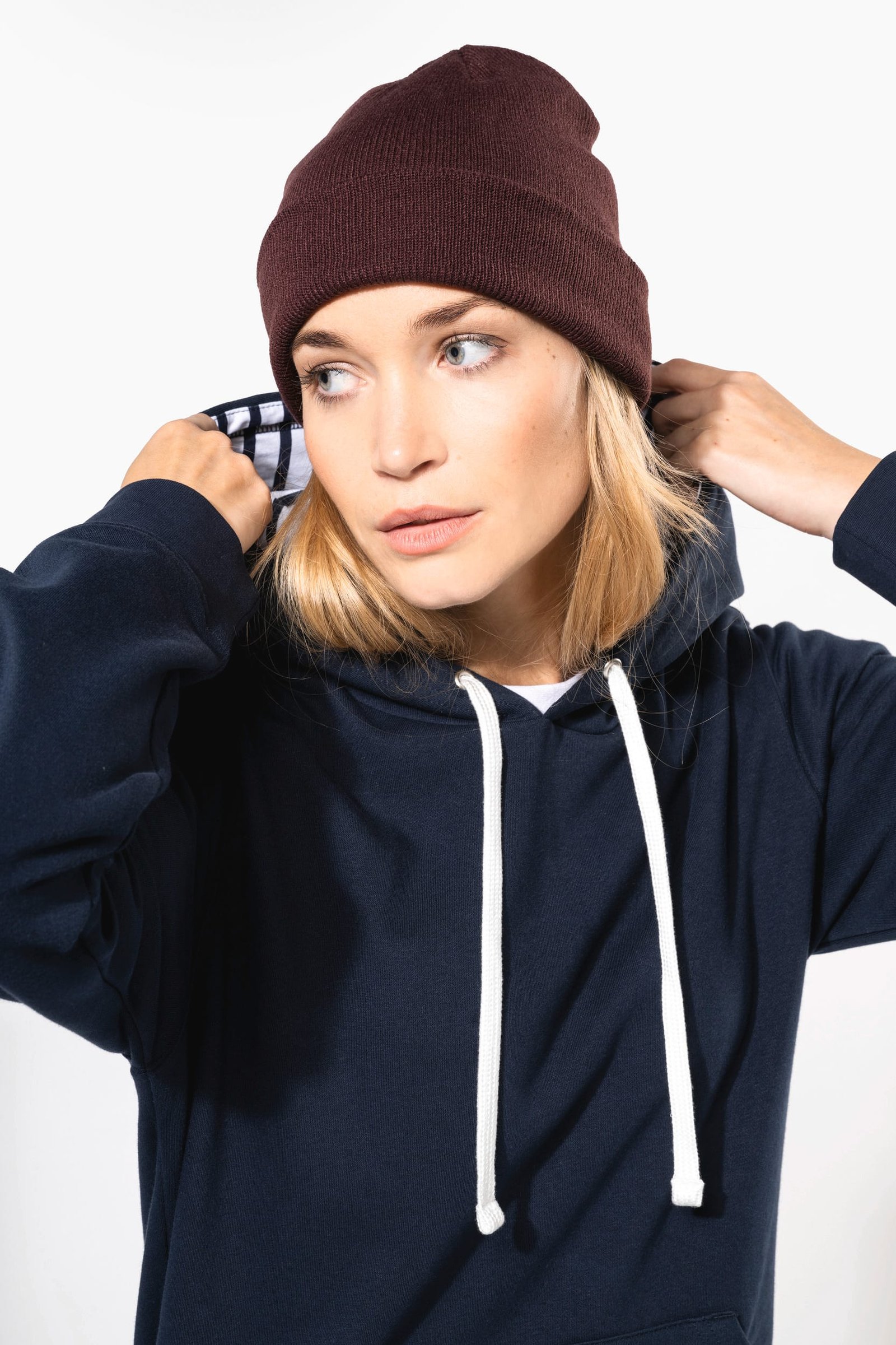 Sweat-shirt à capuche contrastée à motifs unisexe — Photo produit
