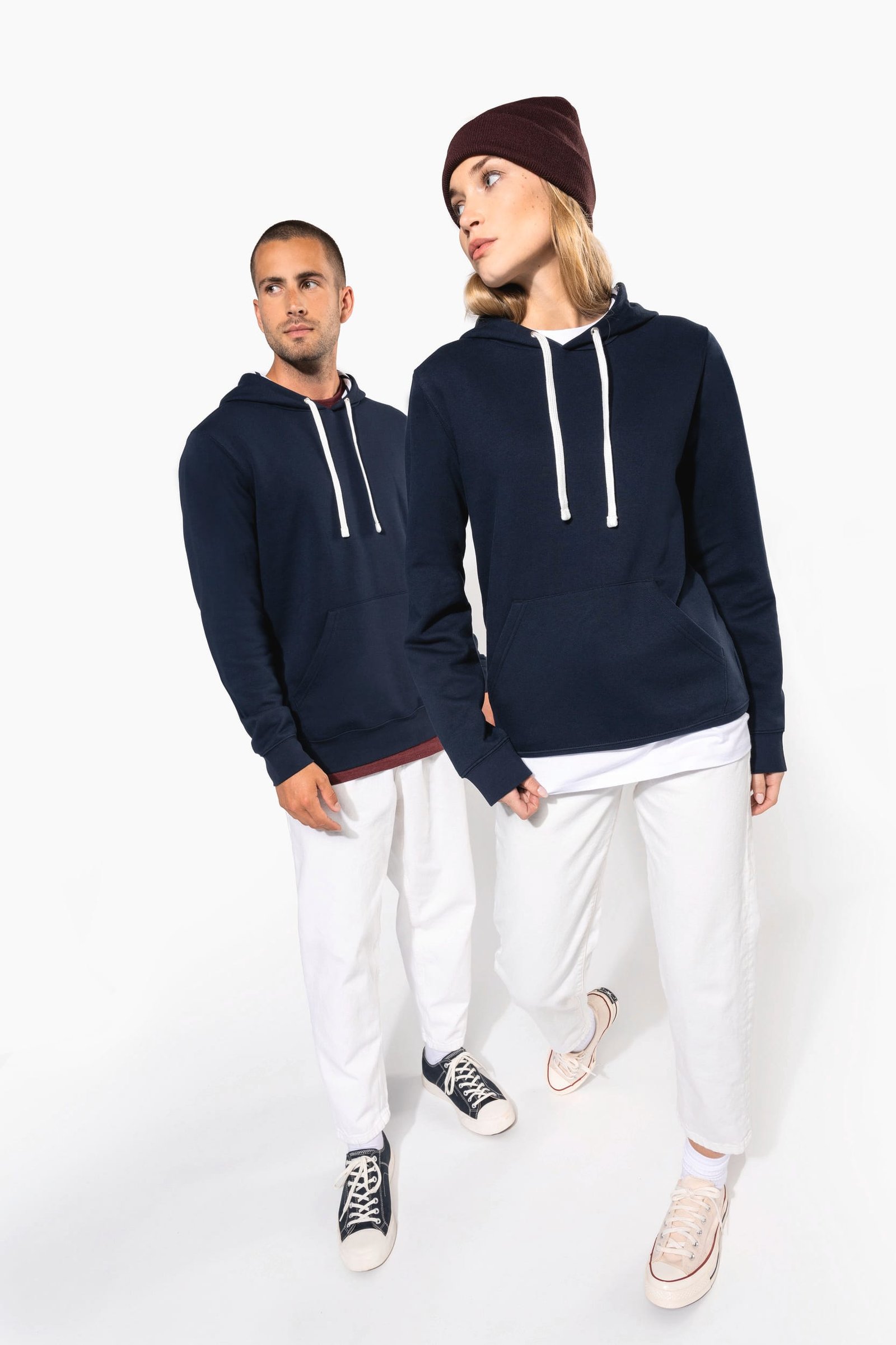 Sweat-shirt à capuche contrastée à motifs unisexe — Photo produit