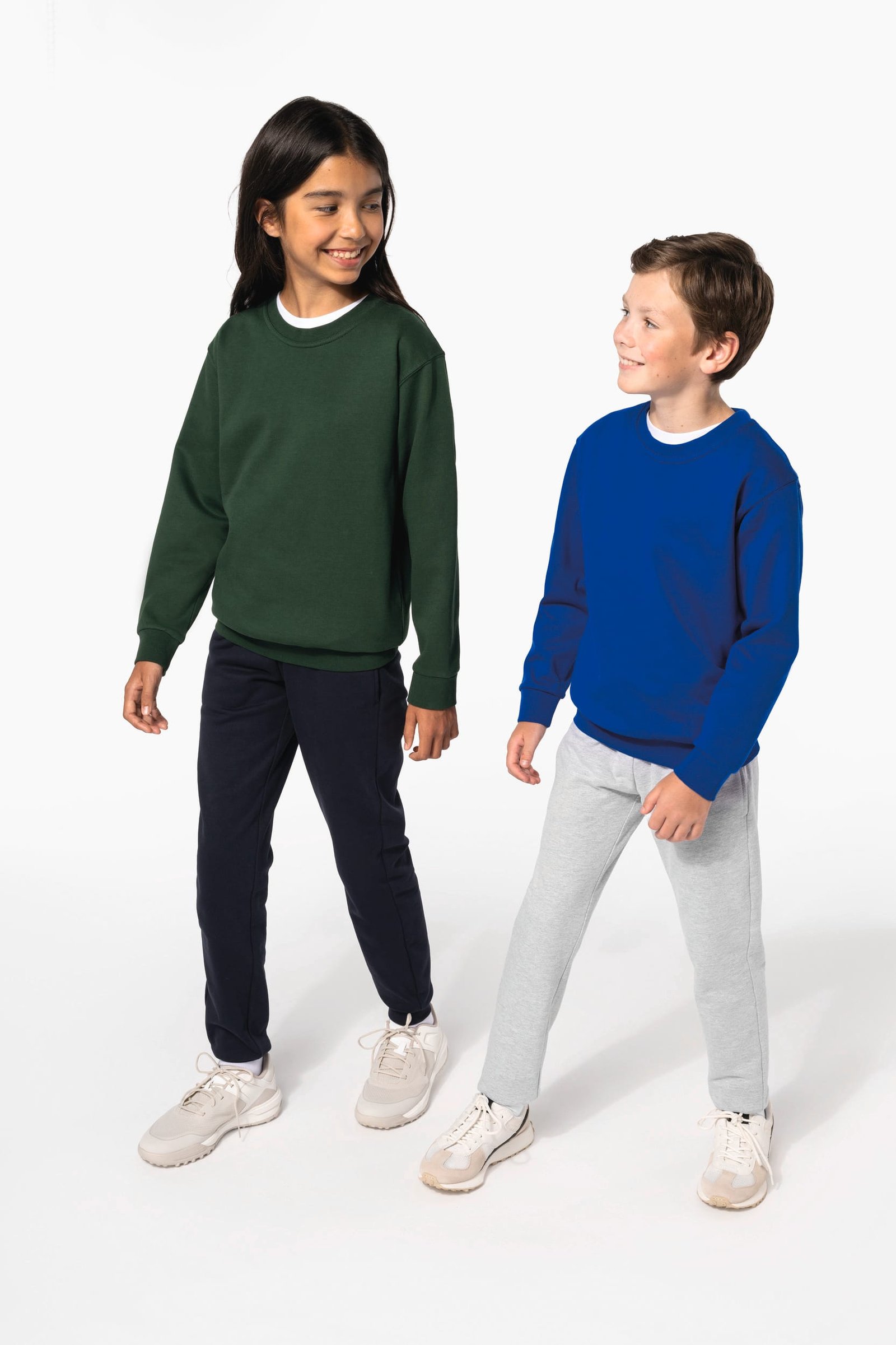 Sweat-shirt col rond enfant — Photo produit