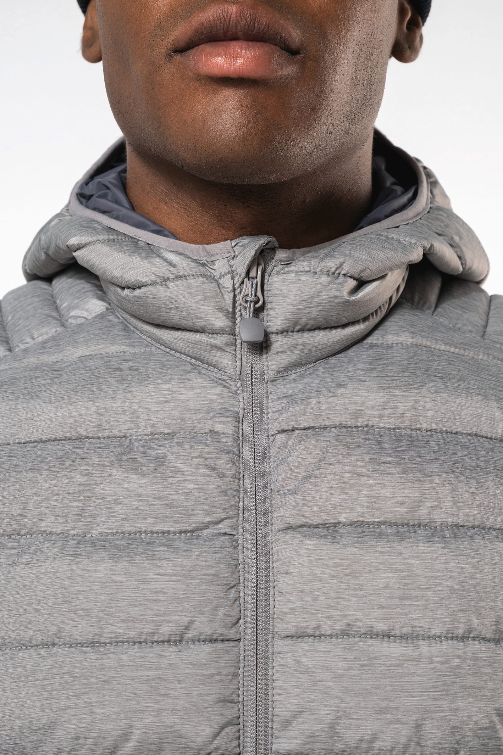 Doudoune légère capuche homme — Photo produit