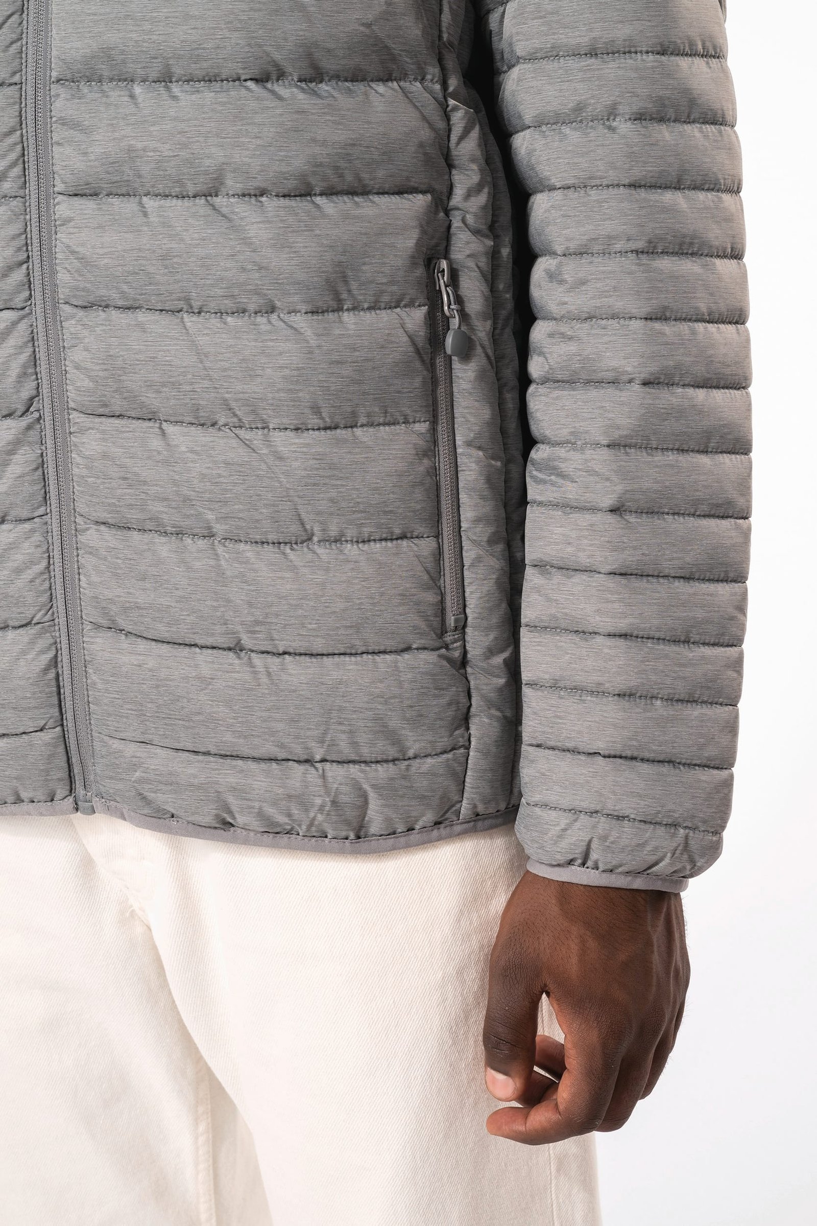 Doudoune légère capuche homme — Photo produit