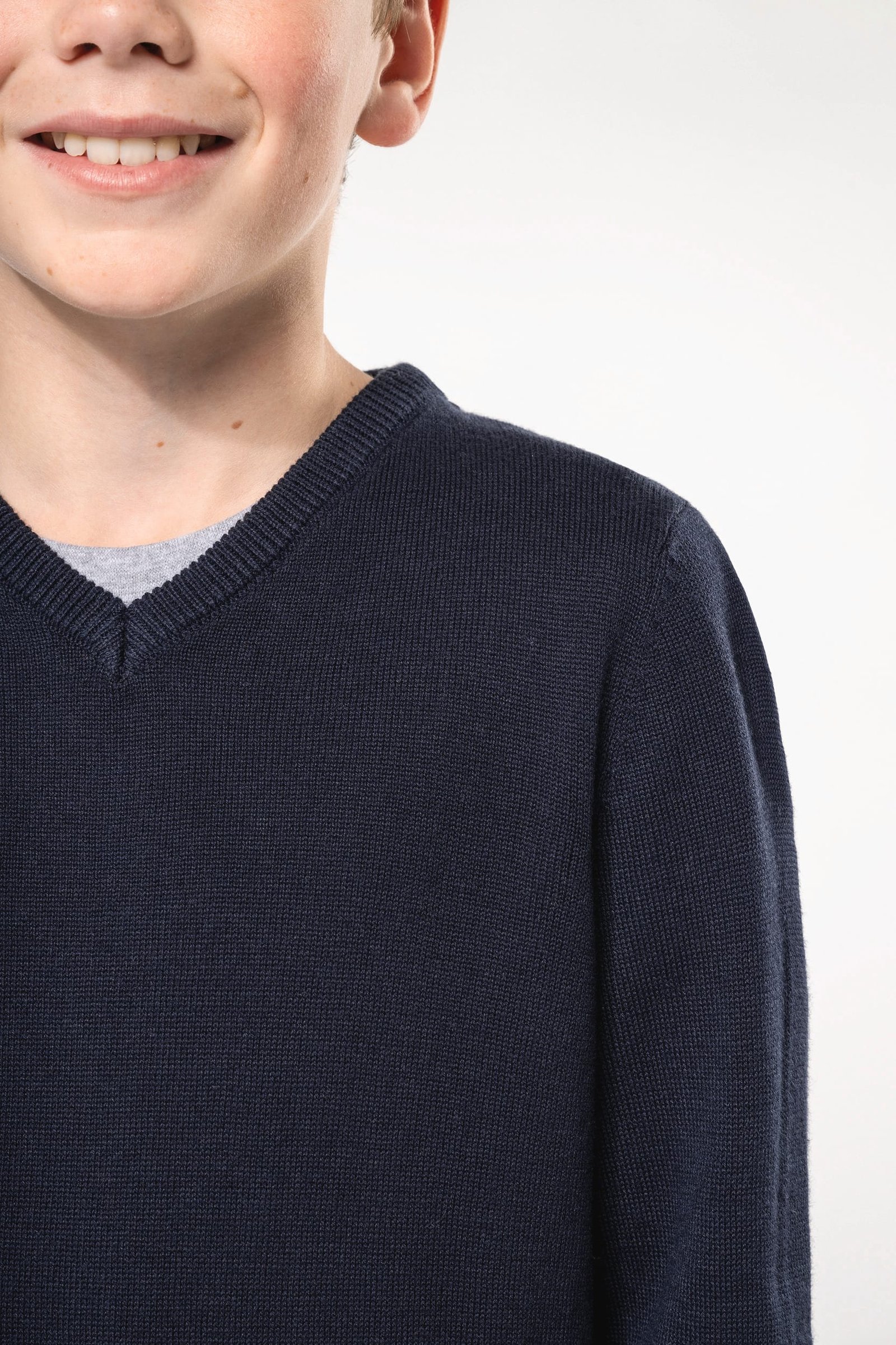 Pull col V enfant — Photo produit